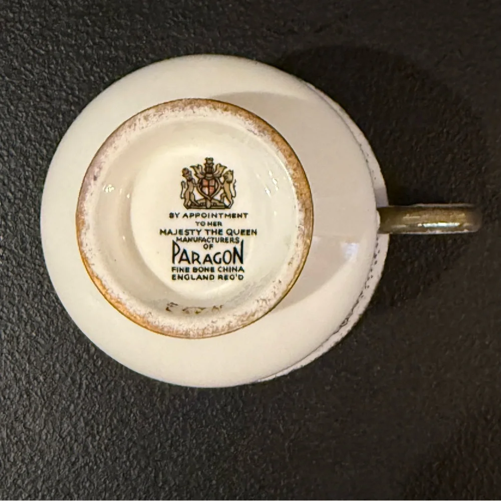 Paragon By Appointment To Her Majesty The Queen Bone China Tea Cup Floral Golden